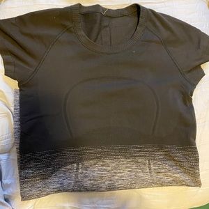 Lululemon swiftly tech shirt